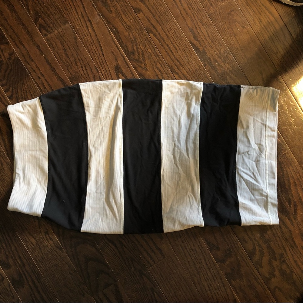 Lululemon pencil skirt 4